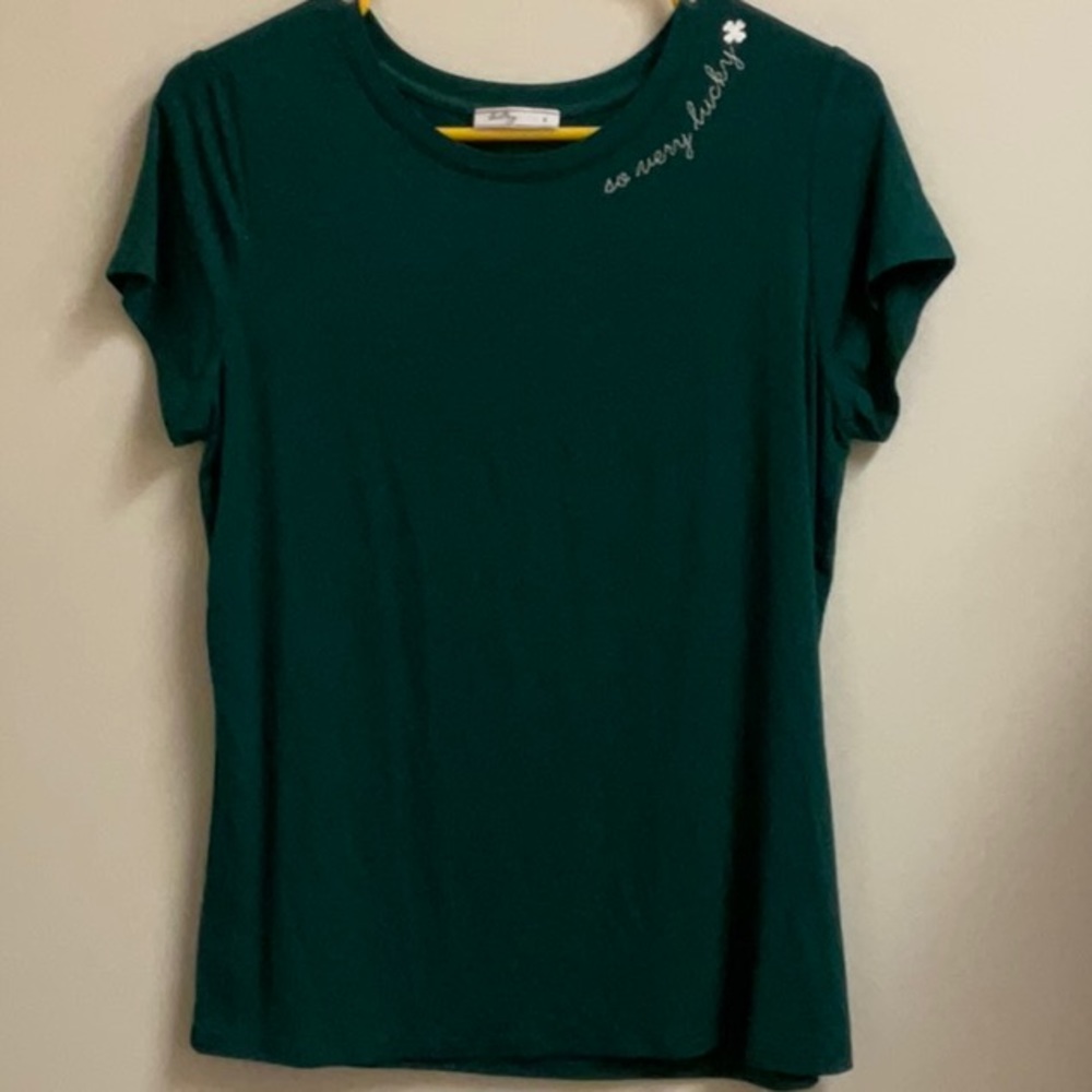 Britney women’s green short sleeve graphic tee, size S